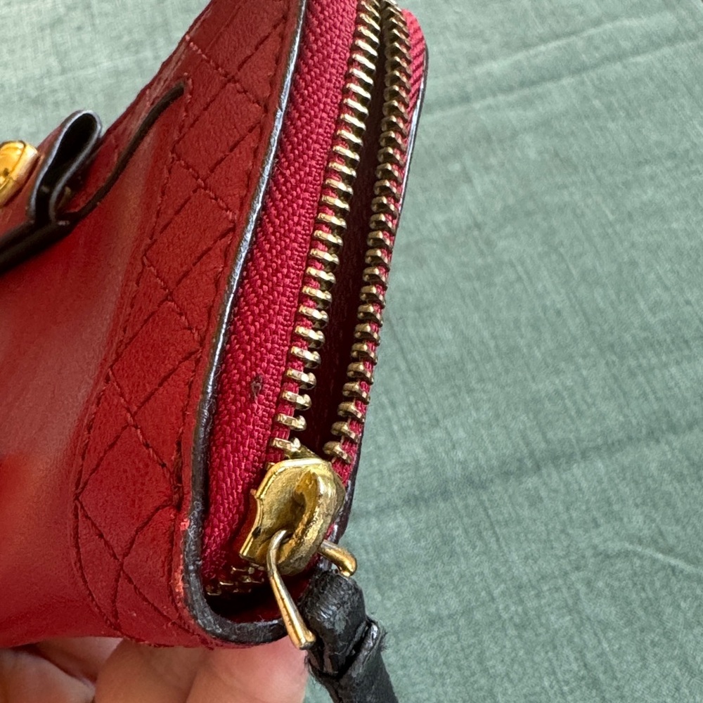 Marc By Marc Jacobs Red Quilted Leather Wallet - Picture 5 of 5